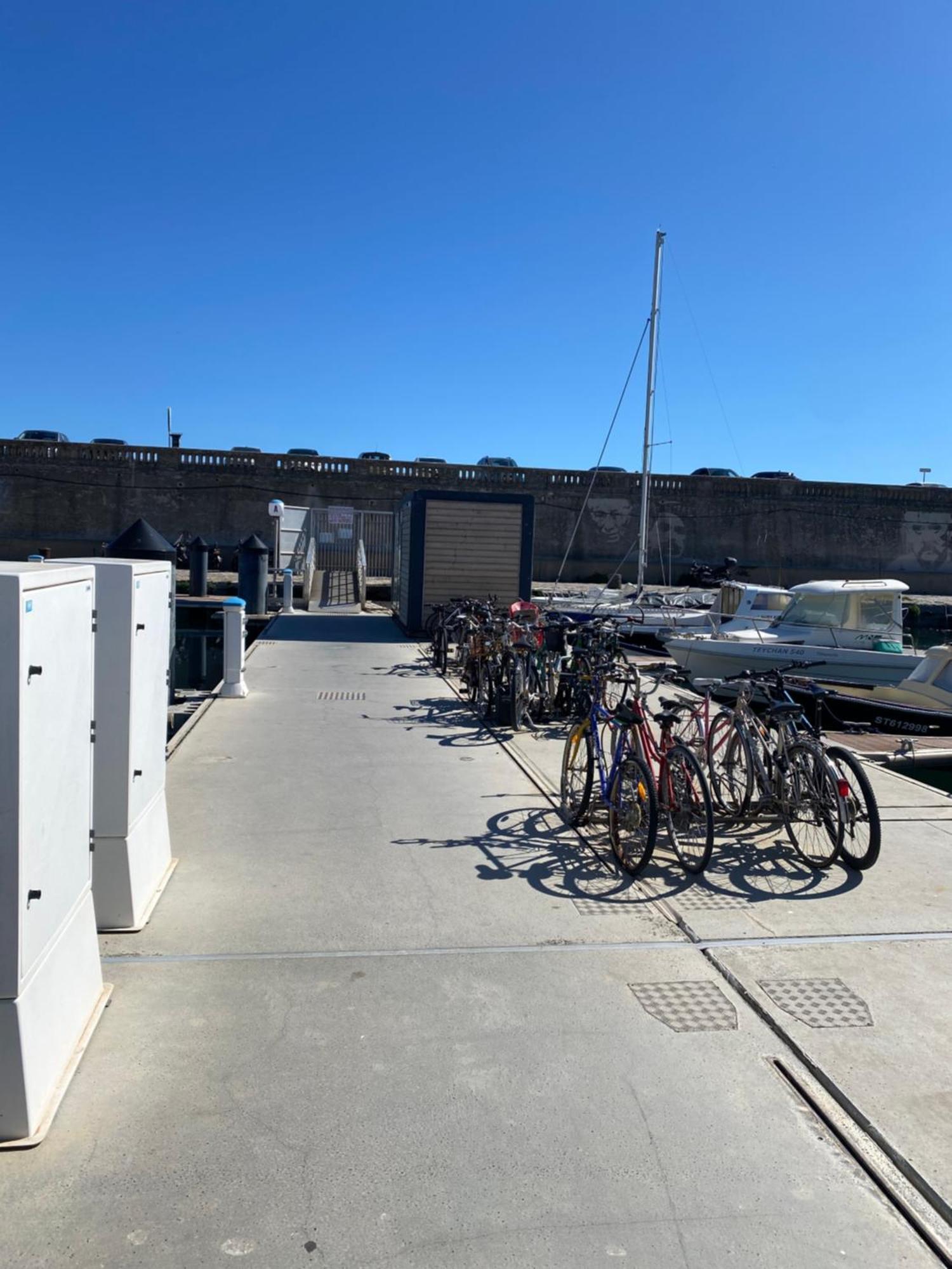 Nuitee A Bord De Danilou Un Voilier De 9.50M Hotel Sète Exterior foto
